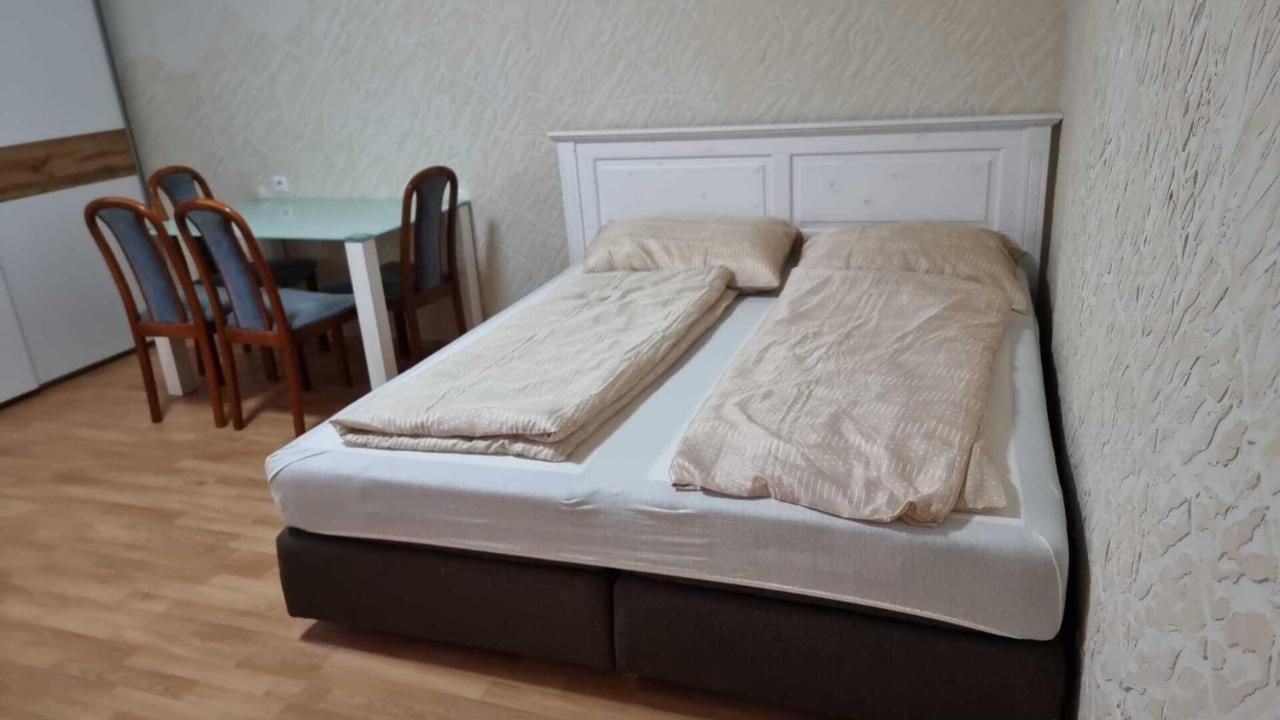 Premium Family Room Mz Wenen Buitenkant foto